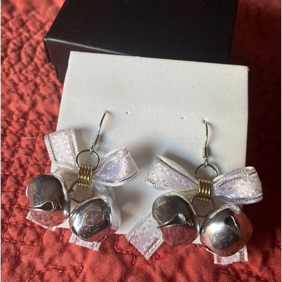 Christmas Jingle Bell Earrings - Picture 1 of 3
